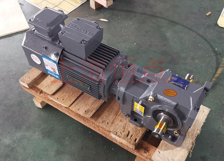 K37系列減速機輸入配變頻電機，輸出雙軸A+B 實物照片