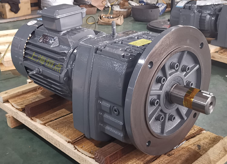 RF87減速機，立式安裝，輸入配電機，實物照片如下